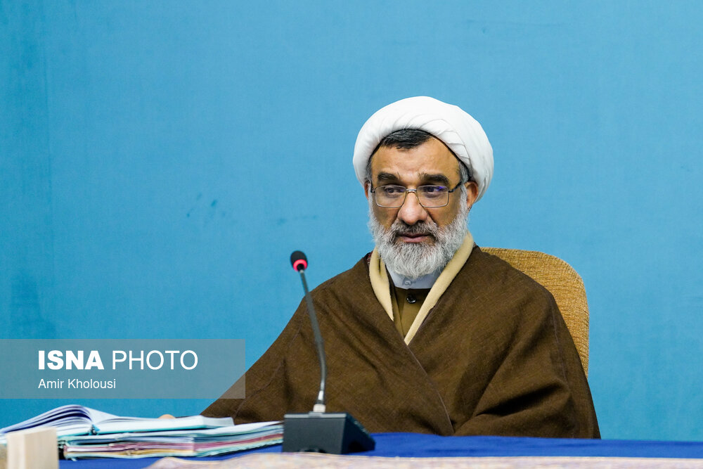 خودکفایی ضرورت تاسیس یک مرکز ملی ترجمه/خودکفایی در تولید کاغذ مورد توجه جدی قرار گیرد